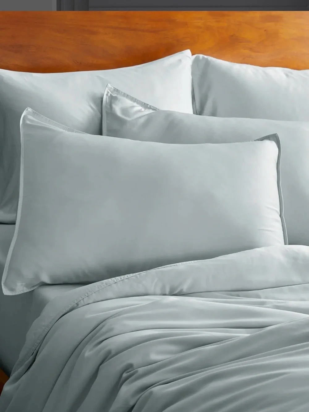 Quince Pillowcases and Duvet Set - Color Mist